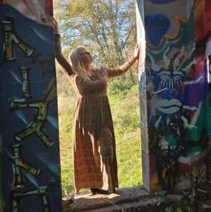 Meet your Posher, Patsy